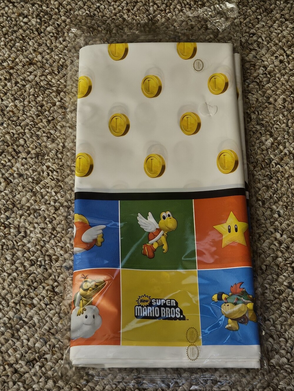 Party Destination New Super Mario Bros Printed Plastic Tablecover